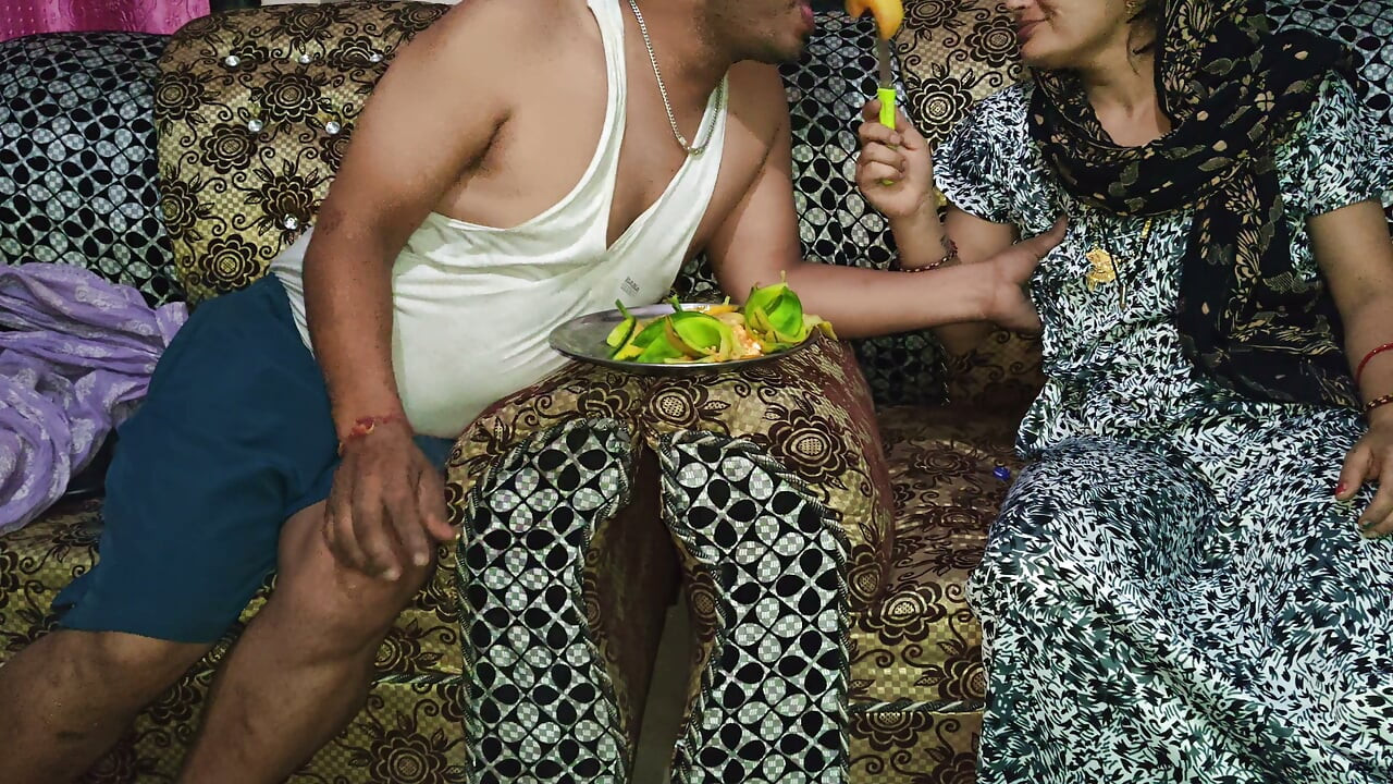 Bhabhi Ne Electric Man Ko Khurbuja Khlya Xvideo Romance