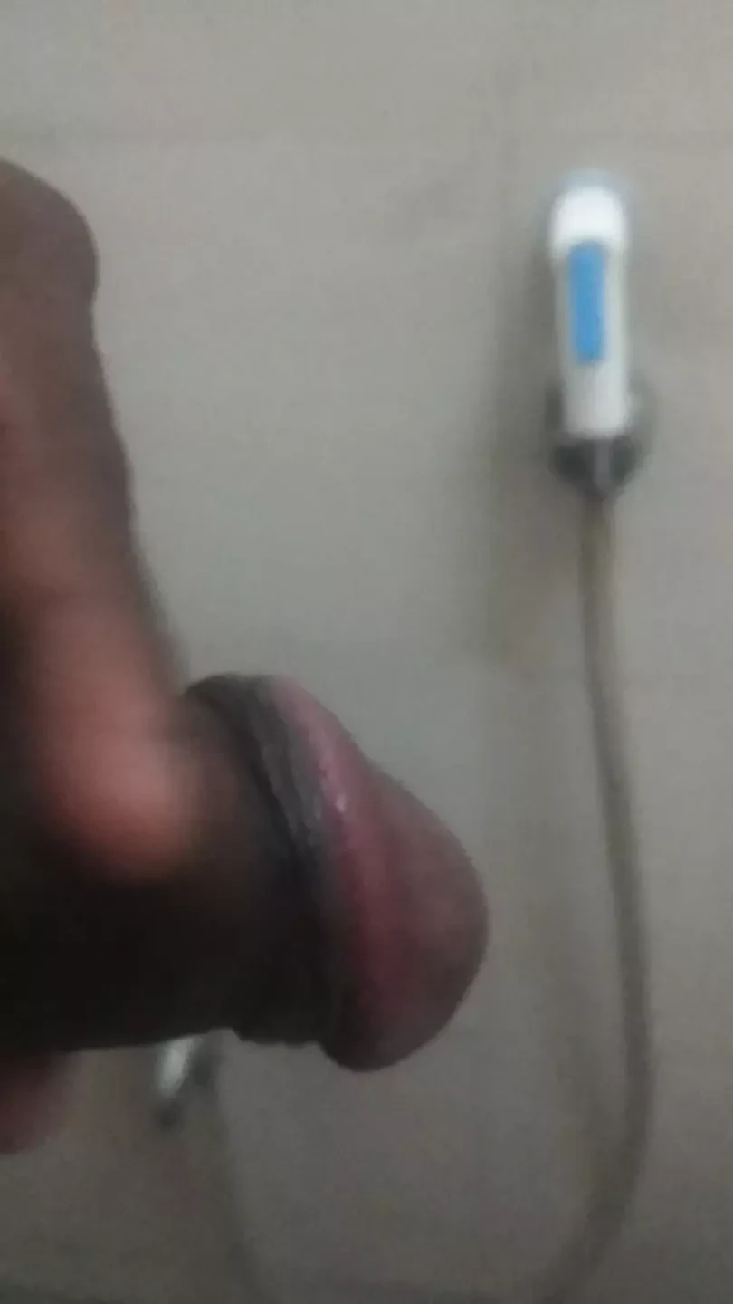Un garçon tamoul dans la salle de bain, La Kai Adikira, vidéo, partie 2
