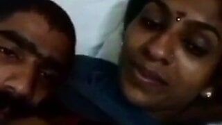 Indian lover has sex in hotel with Indian bhabi