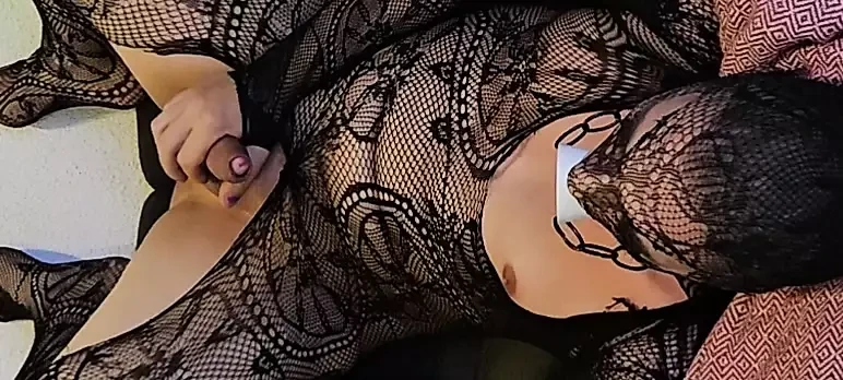 Sissy crossdresser piss trink slave