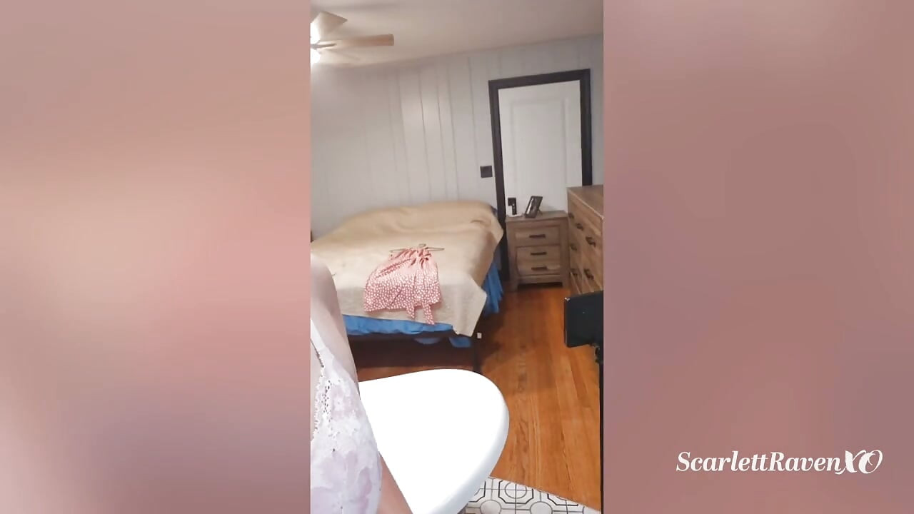 Scarlettravenxo hazırlanıyor ve bir hayran için özel bir gösteri yapıyor