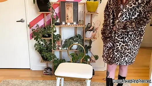 Inked and pierced - cewek-cewek alt dan emo bertato yang ditindik dan ditindik