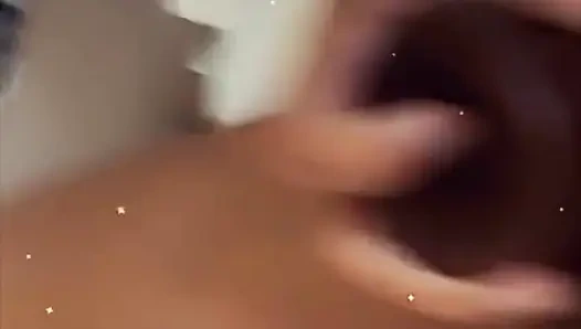 Ngomong jorok, mainan seks besar dan masturbasi