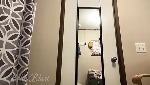 On Sale - Fly on My wall: Uncut & unfiltered: 11-minütiger hintern schütteln, tanzen und bauch baring spaß - Kein Fluff, nur action! Bon