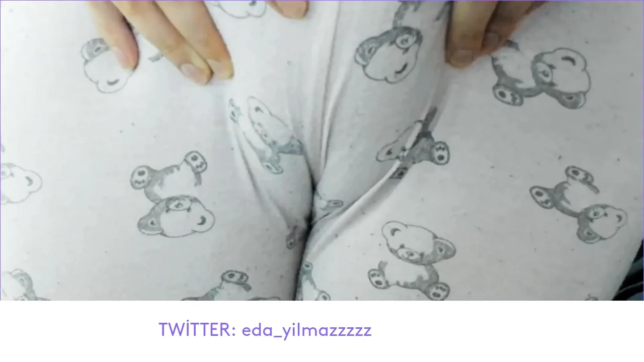 CAMELTOE- PAJAMA- SWOLLEN PUSSY