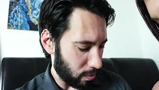 Cassandra Nyx dan pria tua mesum!