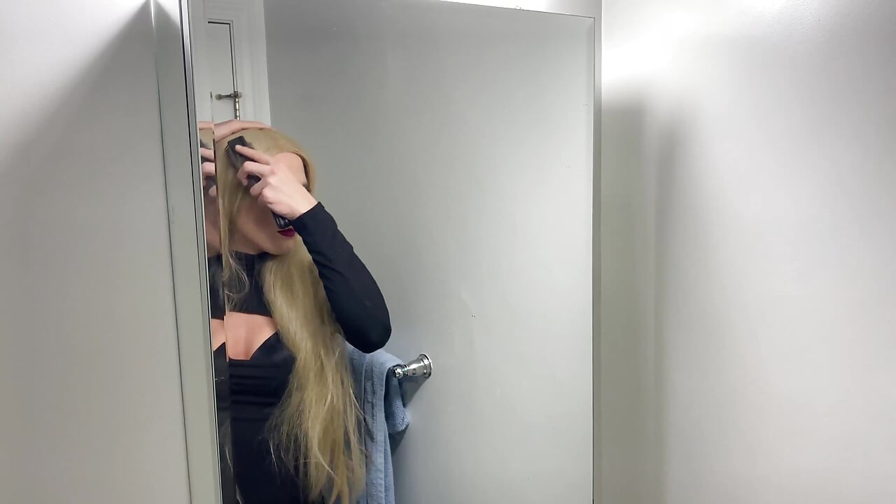 Potpuna transformacija muškarca do ženskog krosdressinga