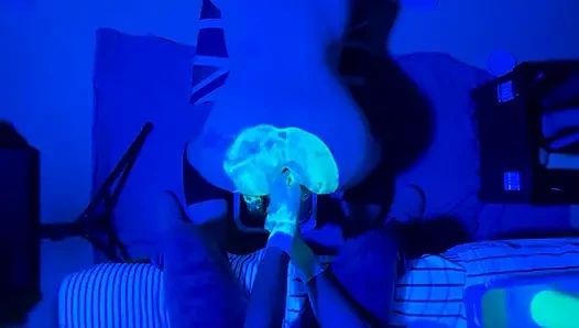 Ultraviyole yumruk sokma