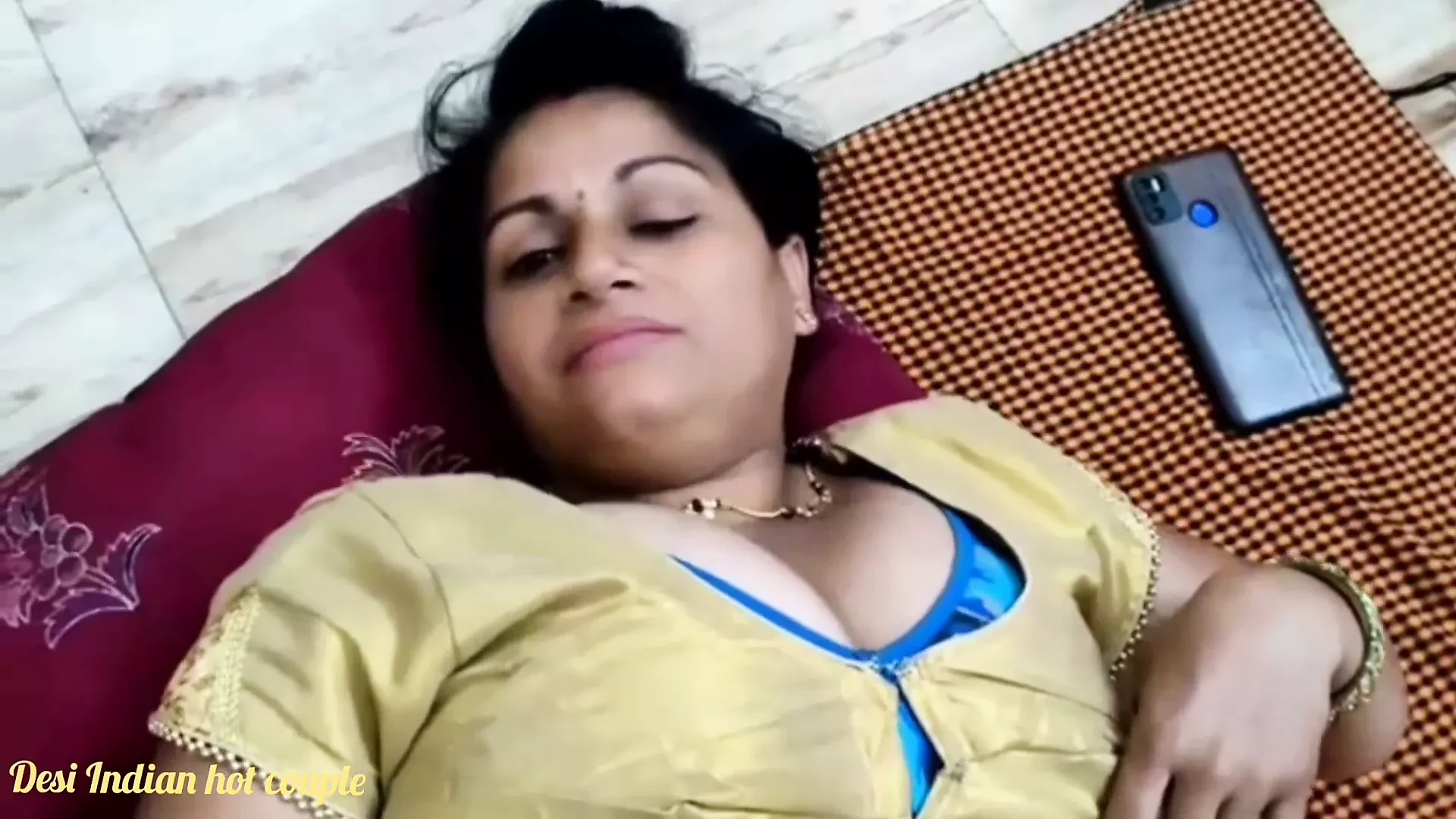 Meri padosan bhabhi ki chudai ka maza hindský zvuk