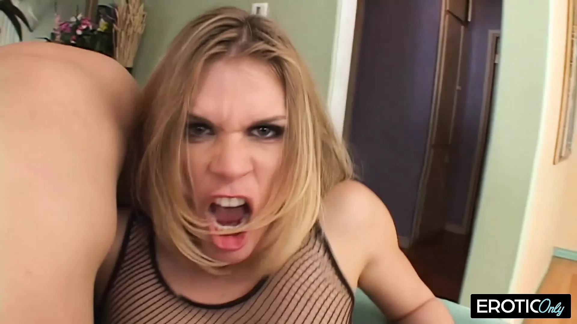 Girlfriend invites best buddy for a hard threesome