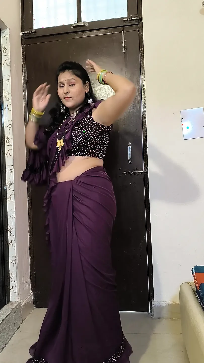 Desi Puja Bhabhi Nude Dance