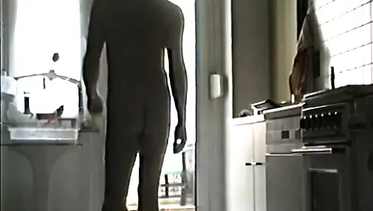 Aku bugil di video tua yang kutemukan