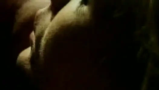 Классическую крошку-блондинку жестко трахнули перед камшотом на лицо