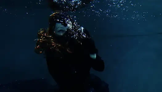 Underwater shooting - full backstage