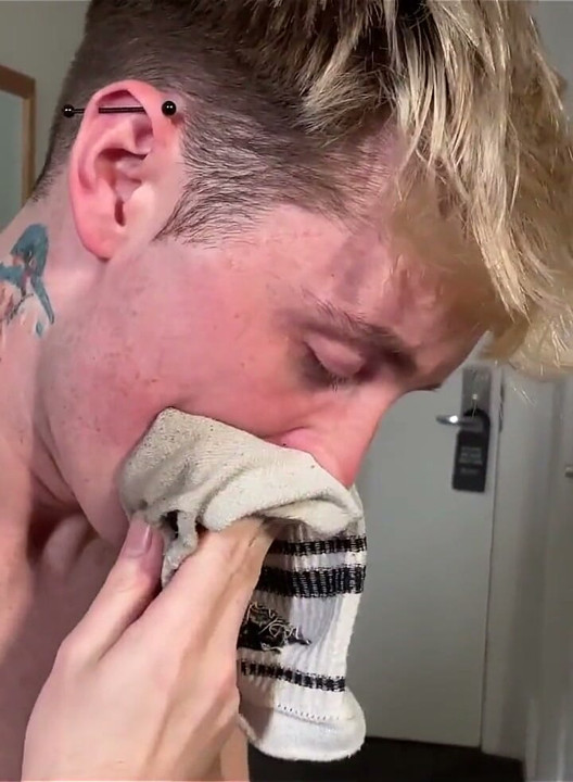 There’s Something About Kyle’s Scent That Drives Me Feral