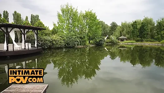 Deine freundin megan murkovski kehrt zu einer heißen begrüßung zurück