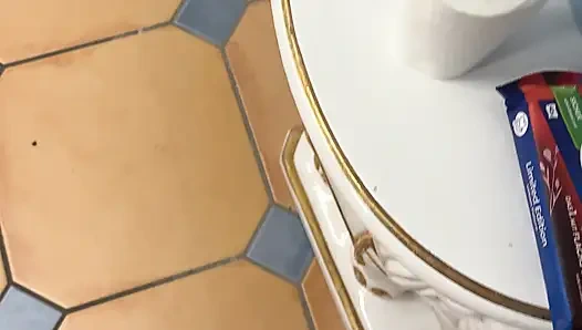 Kirli Ayakları Yıkamak