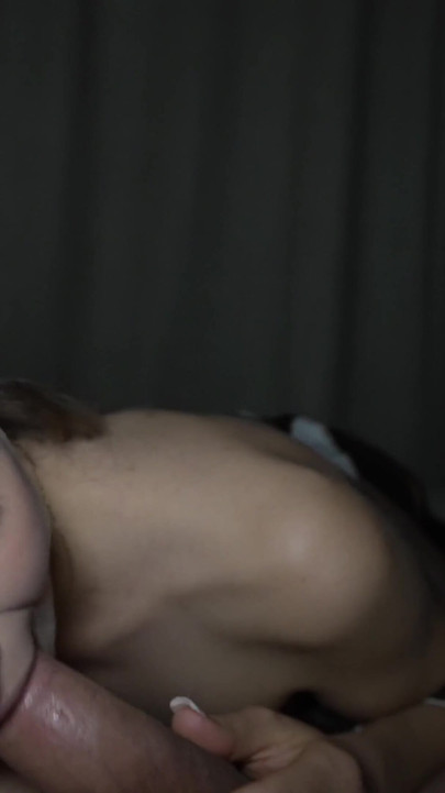 La sveltina di tinder troia diventa violenta mentre tutta la notte la distruzione della gola finisce con UN ENORME facciale - Hope Heaven | Clip 1