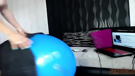 Oiled and Plugged Big Ass Teen Sexydea