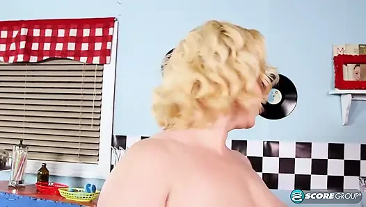 Samantha 38g turtalar ve kalçalar