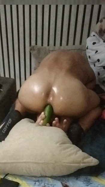 Oblikovana guza jaše dildo