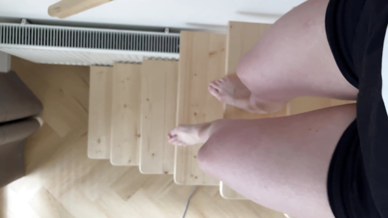 Hodanje u japankama i bosi u stanu