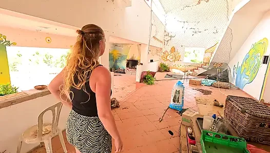 Ich wurde so spermahungrig, während wir auf Urban Exploring sind! Blowjob und Spermaladung - TAKE ME SLO