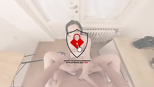 Kristy Black всегда жаждет огромный хуй внутри нее