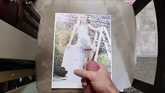 Dakota fanning boşalmak haraç 032