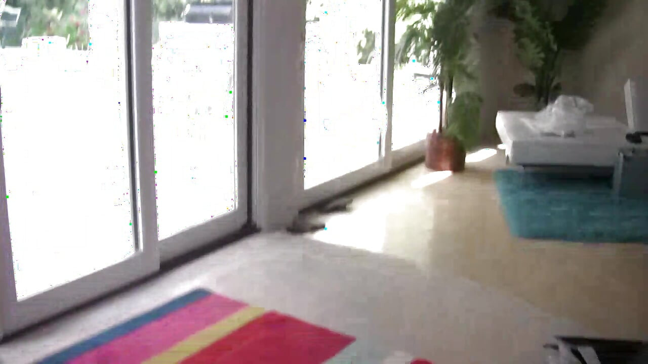 Cái mông to của một con đĩ da đen chuẩn bị bị đập mạnh!