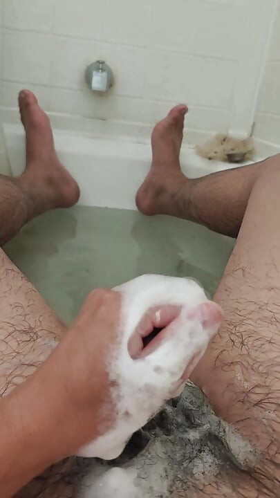 Soapy Wanking in the Tub
