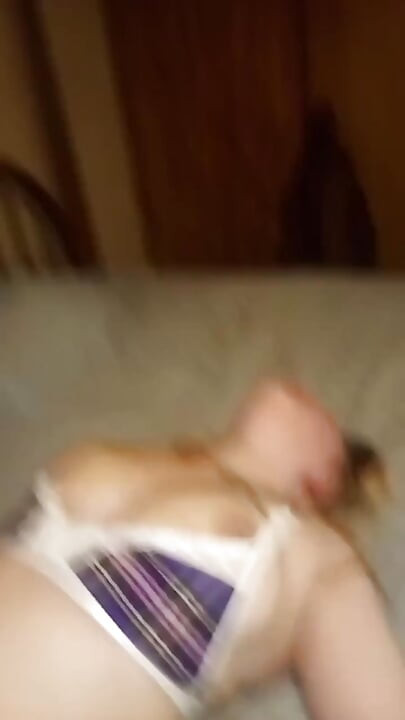 पत्नी की कॉलेज गर्ल वर्दी