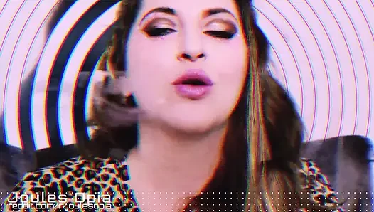 Plexiglass ruj fetişi asmr'ı öpüyor
