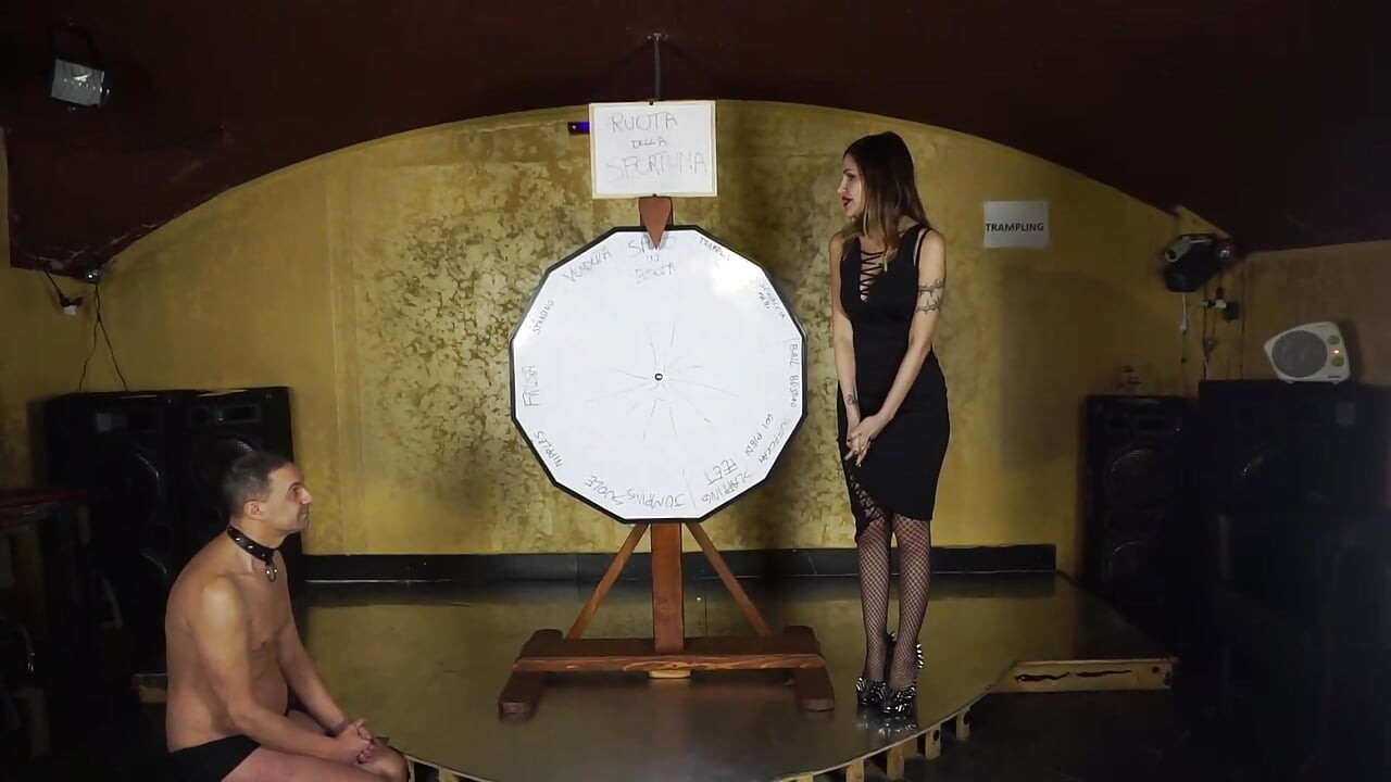Male slave gets whipped and punished from femdom chick