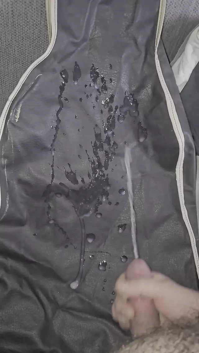 Best Powerful Messy Cumshot.