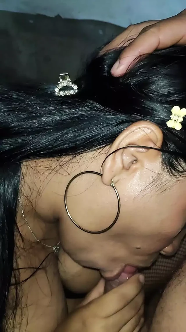I put on lingerie for my boy and as a reward he gave me a rich and delicious fuck moaning exciting real homemade sex