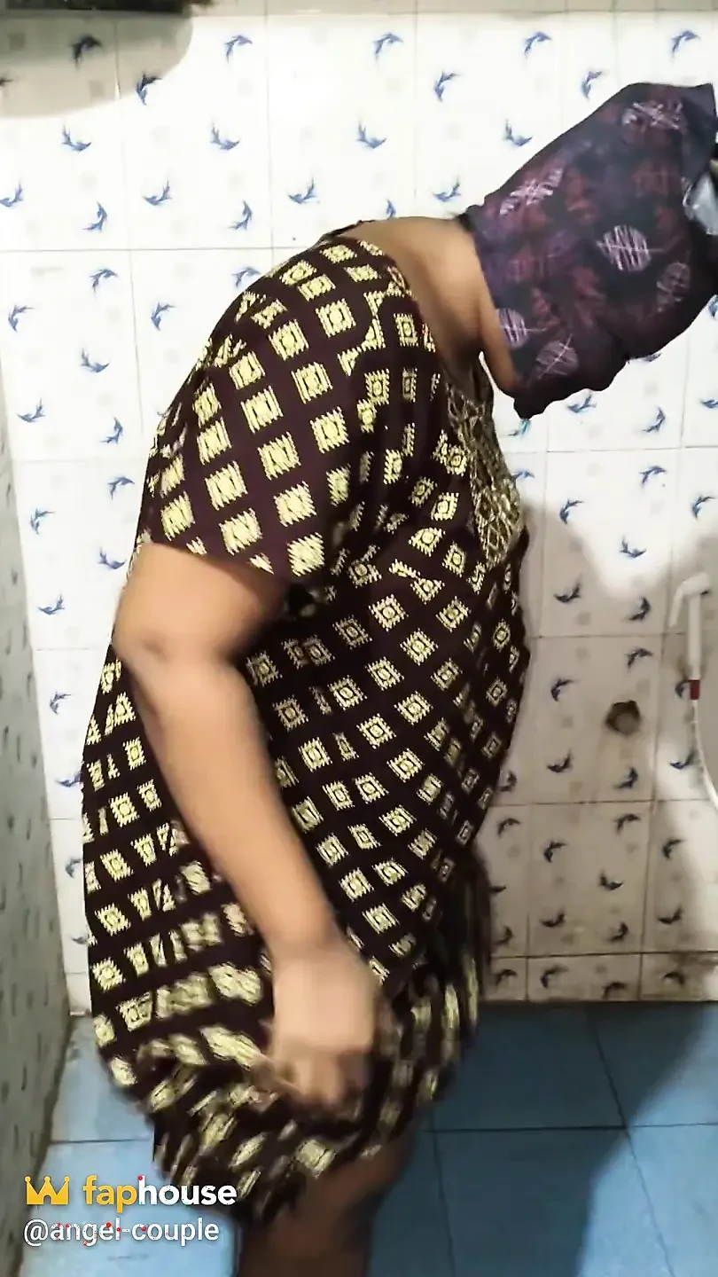 Sexy Aunty Hot Bathing