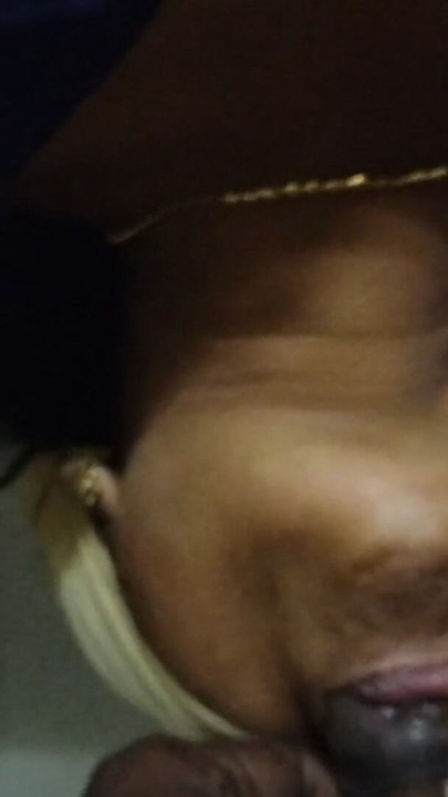 Extreme deepthroat blowjob hot sucking cock Kerala aunty | Clip 1