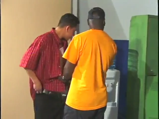 Chocolate colour stud sucks young dude’s hard tool before banging,Gays Case