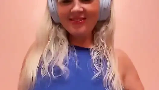 Ich liebe es zu putzen .. und Wear .. Kein bh