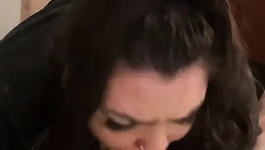 Rekaman seks ceroboh lagi asik nyepong kontol!