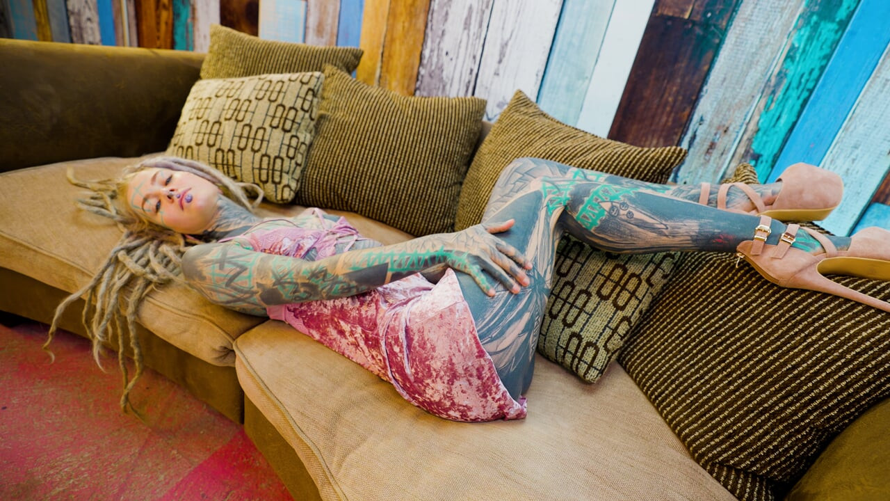 Dreadlocked Inked Girl Anal Cowgirl