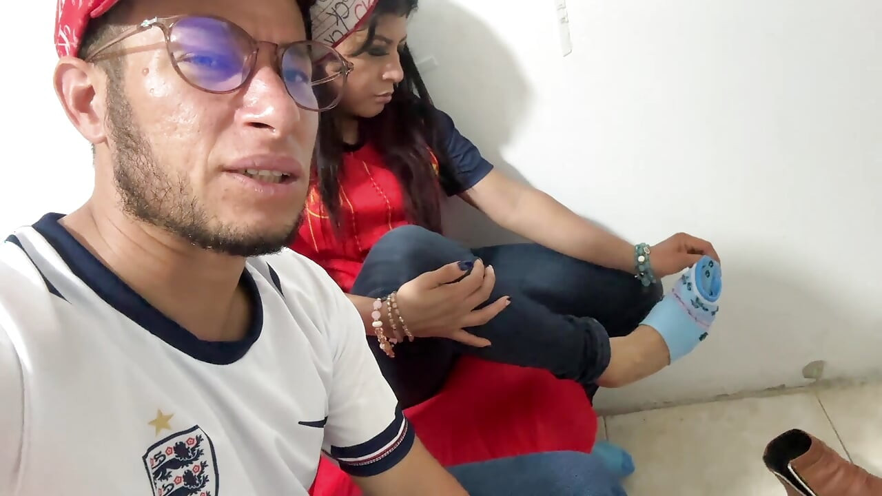 Sexe avec la femme de ménage. C’est son premier jour au travail.