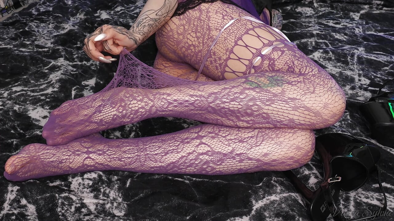 Monster Dildo in Tight Pussy - Legs in Pantyhose with Shoes!