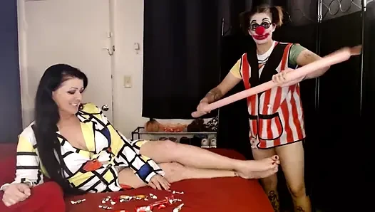 Lesbian Strapon Clown Cosplay Balloons Bouncing Tits Orgasm