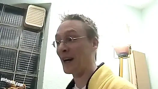 Первый большой черный член тинки Анны