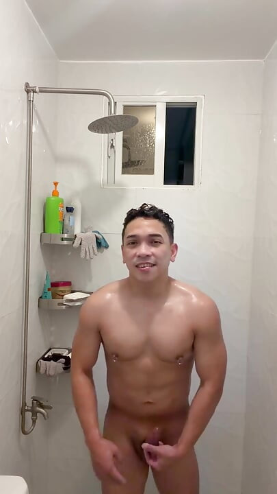 Hot Filipino Twink Jerks off in Steamy Shower