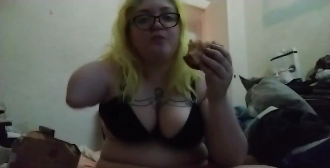 Feederism 2 Double Chicken Burger and Rolls