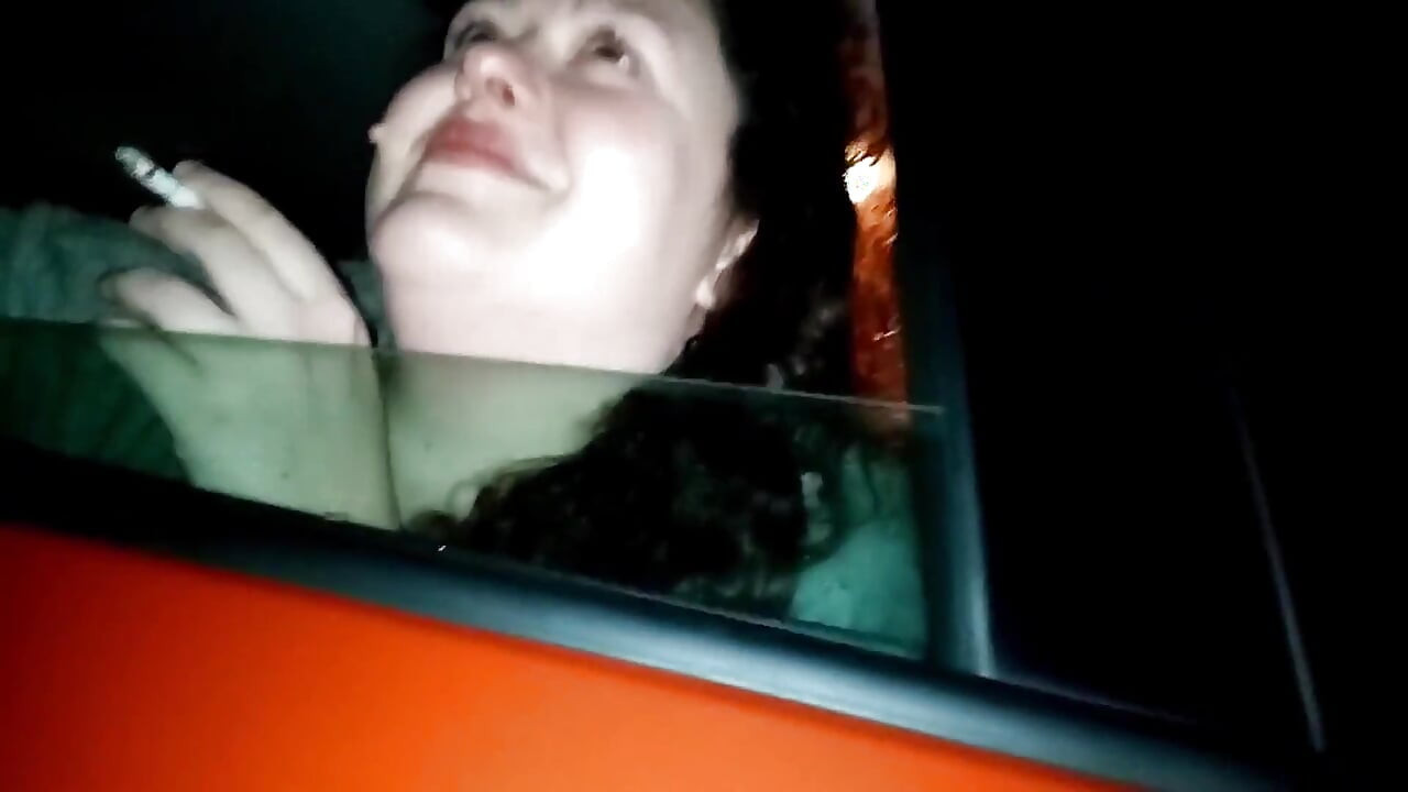 Une grosse bite noire incroyable se fait sodomiser par un creampie