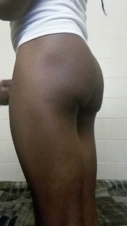 Femboy with plump booty and big dick | Clip 3